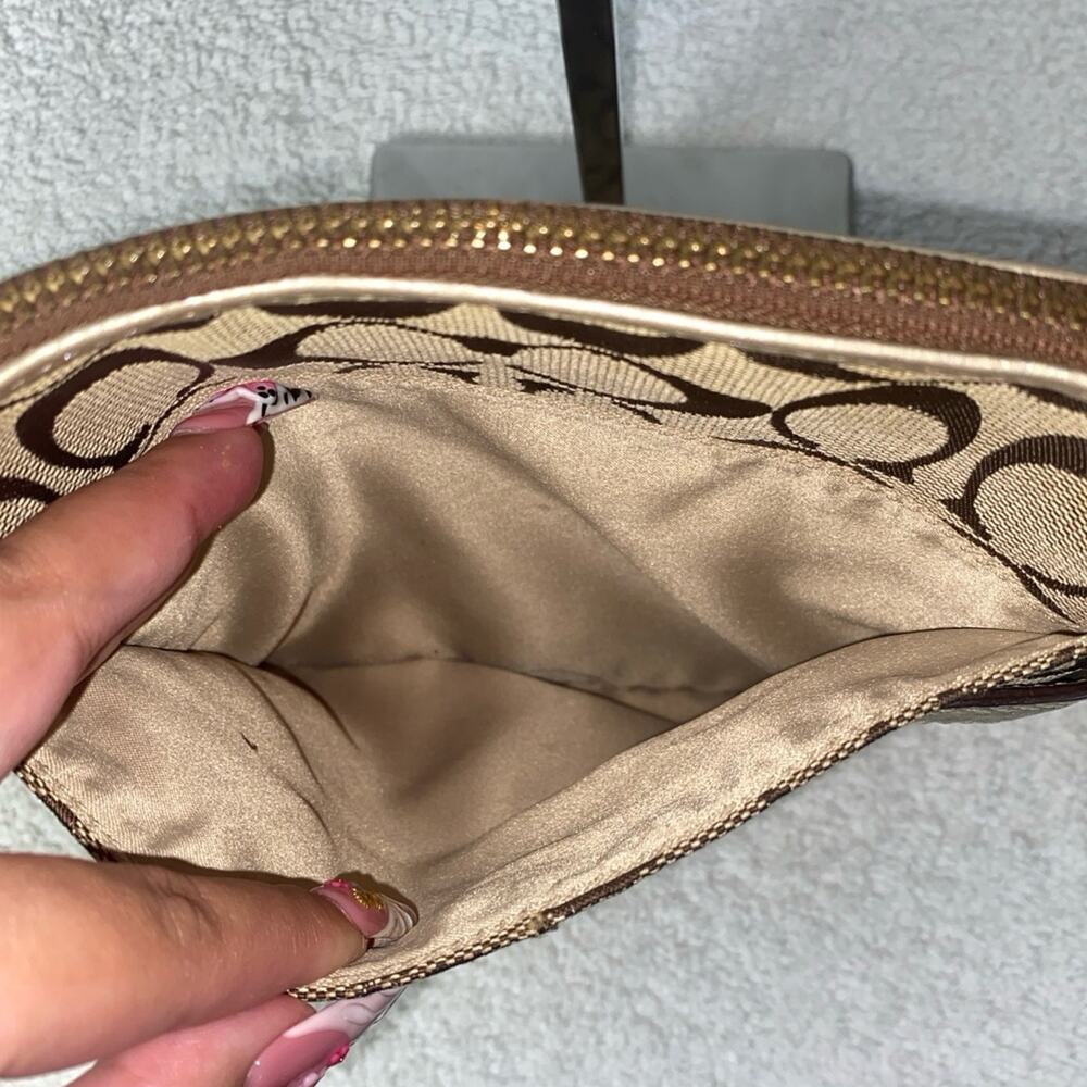 GUC Coach Signature Double Buckle Crossbody - Picture 9 of 11